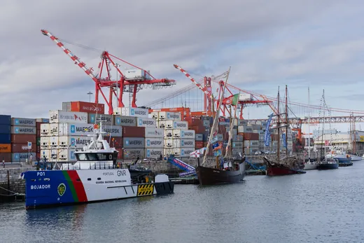 Trois-mâts à quai sur la Doca de Alcântara, à Lisbonne, en septembre 2023.