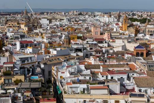 Séville vue depuis la Giralda, en avril 2024.